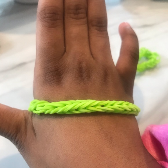 Handmade light  green rubber band set - Picture 5 of 8